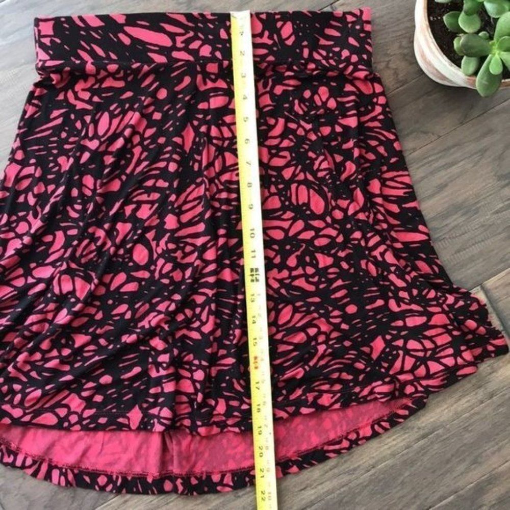 Loft Small Pink and Black Abstract Soft Flowy Skirt Workwear Casual Comfort - Picture 4 of 5